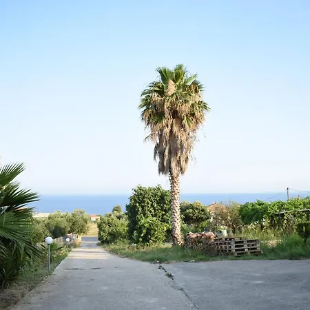 Appartamento di 45 m² con 2 camera(e) e 2 bagno(i) privato(i) in zona Asini Koróni